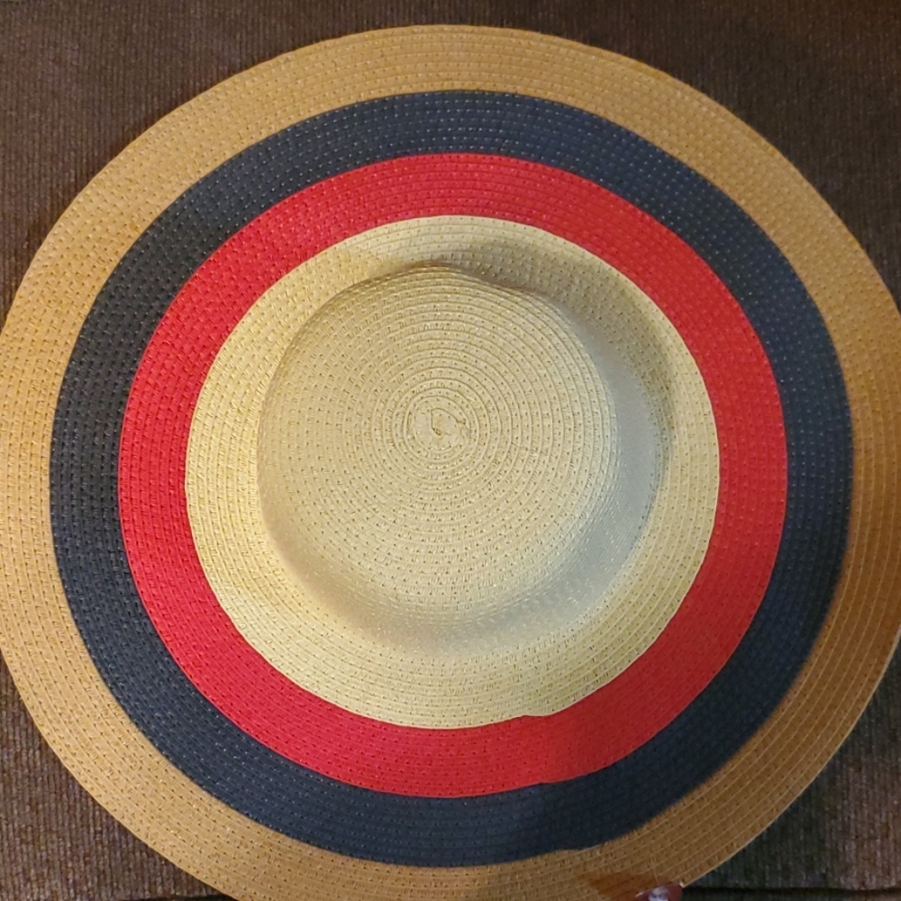 Hat - Picture 3 of 4